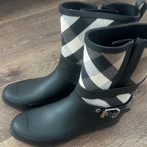 Burberry Black and White Check Short Rain Boots